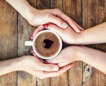 Secretos del café de origen: cómo leer una etiqueta (región, proceso, altitud y puntaje) y elegir tu perfil ideal